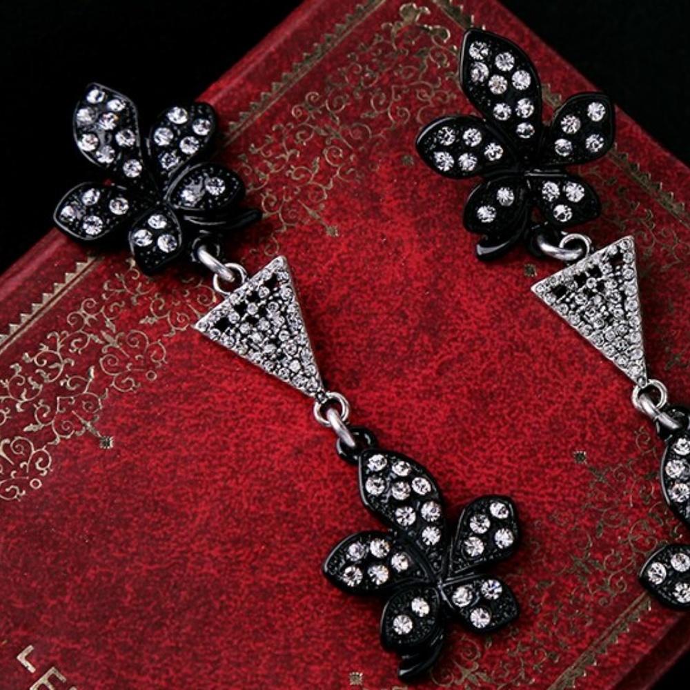 New Crystal Dangle Flowers Earrings